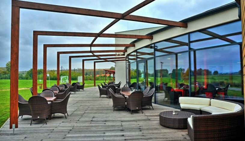 Golf resort Jezera Ostrožská Nová Ves